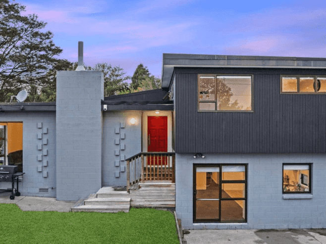 192 Henderson Valley Road, Henderson