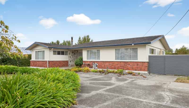 36 Costley Street, Carterton