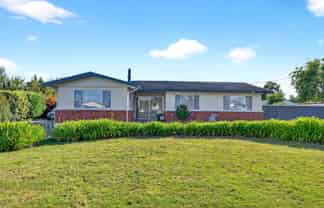 36 Costley Street, Carterton