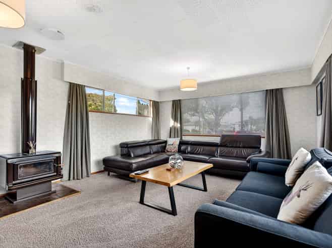 36 Costley Street, Carterton