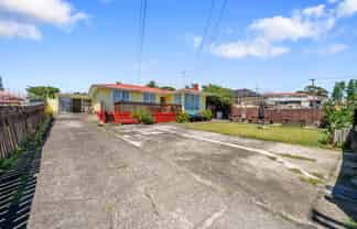 54 Cobham Crescent, Otara