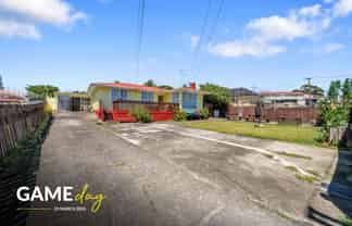 54 Cobham Crescent, Otara