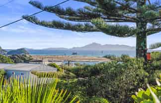 2 Heather Street, Mangawhai Heads