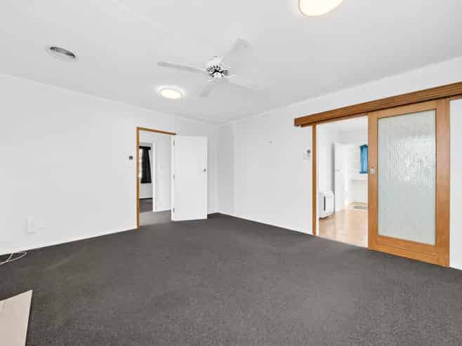 6 Jones Place, Masterton