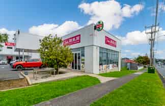 Long Term Tenancy - Corner Site