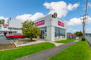 Long Term Tenancy - Corner Site