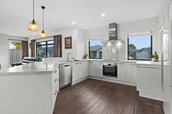 5 Wanaka Place, Poraiti