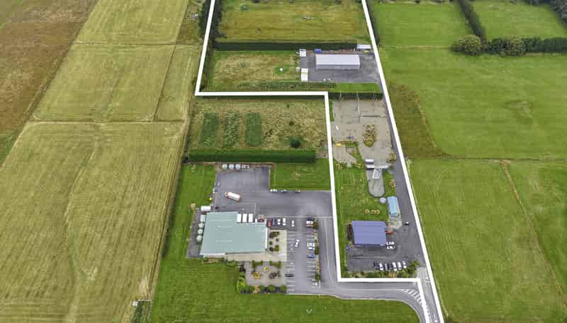 810 North Road, Lorneville