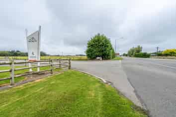 3.8 Hectare Development Opportunity!