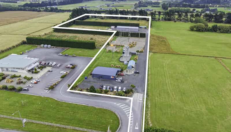 810 North Road, Lorneville