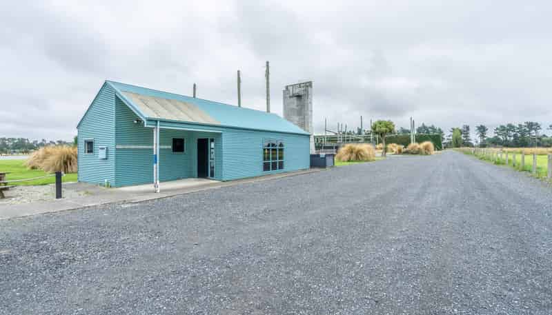 810 North Road, Lorneville