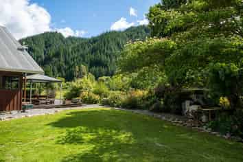 546 Onamalutu Road, Onamalutu