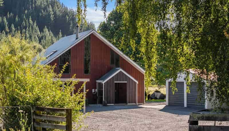 546 Onamalutu Road, Onamalutu