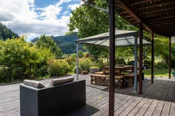 546 Onamalutu Road, Onamalutu