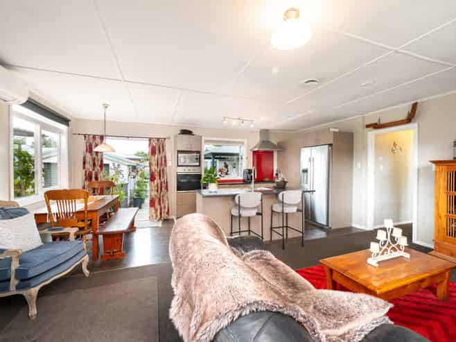 34 Elliott Crescent, Havelock North