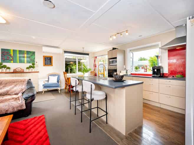 34 Elliott Crescent, Havelock North