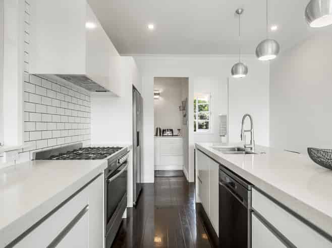 64 Lloyd Avenue, Mount Albert