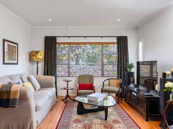 15 Maybeck Road, Mount Albert