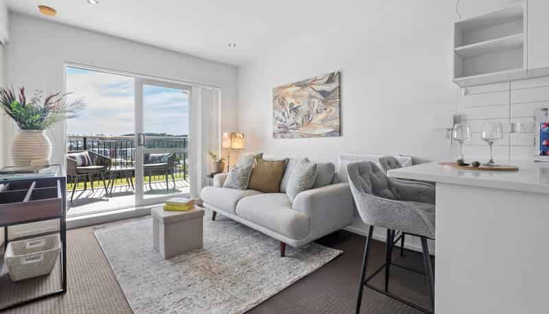 D6/60 Masons Road, Oteha