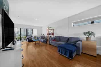 22/6 Ambrico Place, New Lynn