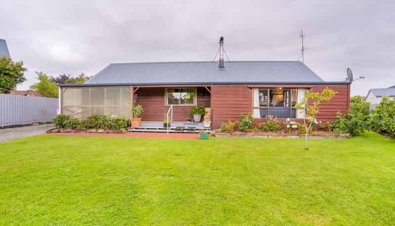 17 Niddry Crescent, Winton