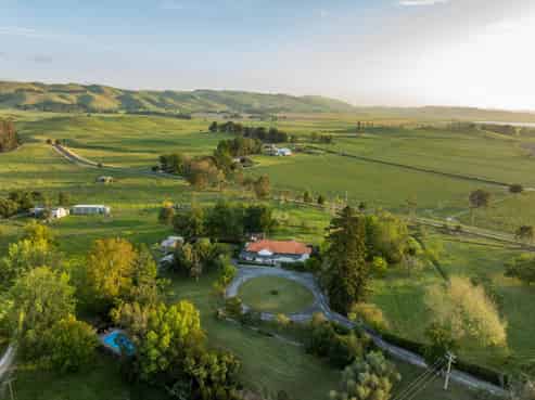 425 Te Mahanga Road, Poukawa