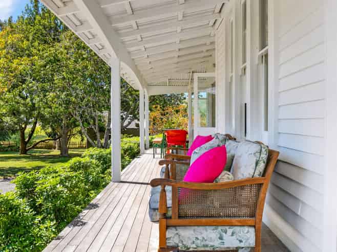 425 Te Mahanga Road, Poukawa