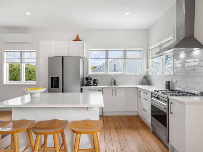 42 Fontenoy Street, Mount Albert