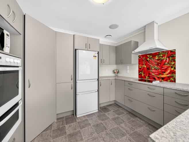 12 Millard Avenue, Kuripuni