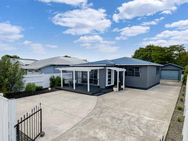 486 Tremaine Avenue, Takaro