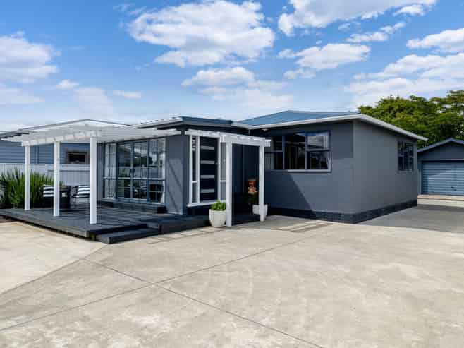 486 Tremaine Avenue, Takaro