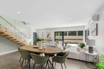 15 Schnapper Rock Road, Greenhithe