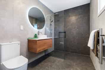 15 Schnapper Rock Road, Greenhithe