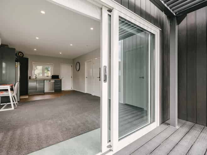 8A Cuba Street, Takaro