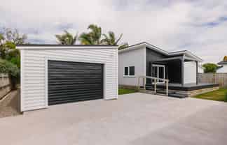 8A Cuba Street, Takaro