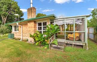 27 Tokiri Road, Titoki