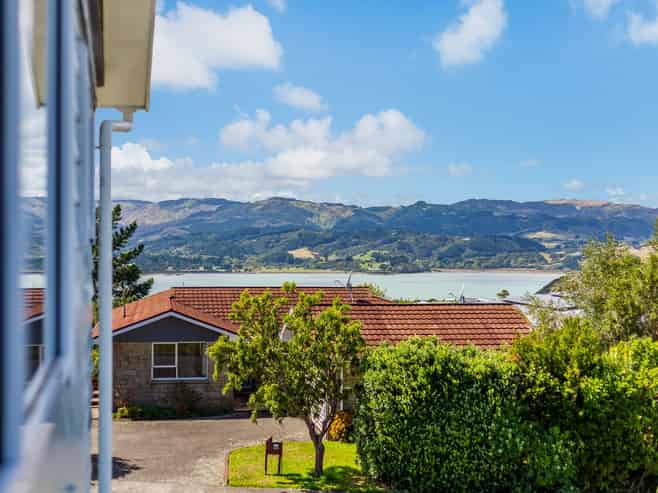 118 Kahu Road, Paremata