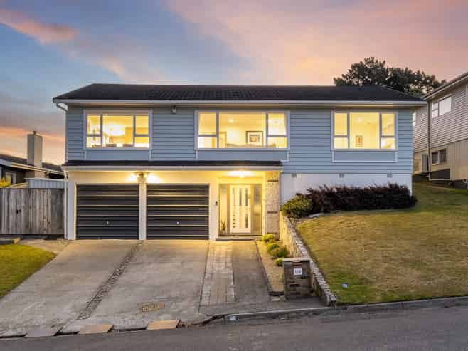 118 Kahu Road, Paremata