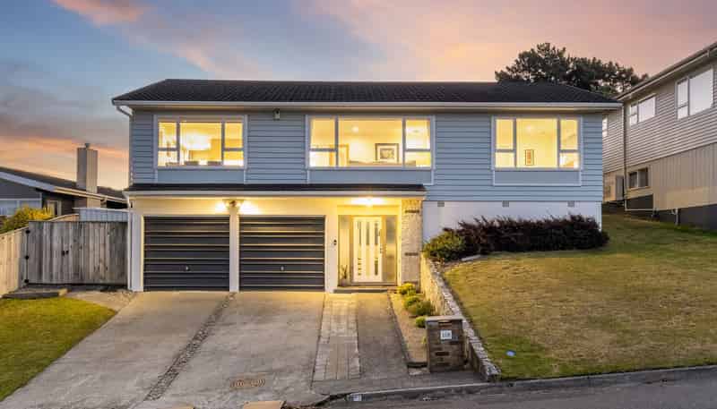 118 Kahu Road, Paremata