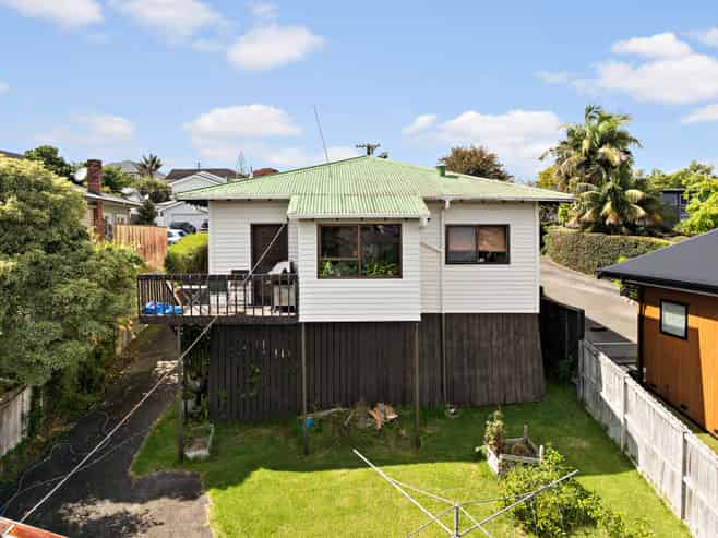 11 Richard Street, Westmere