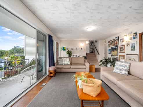 2 Rondane Place, Tirohanga