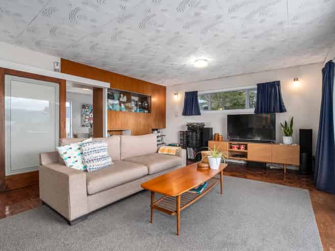 2 Rondane Place, Tirohanga