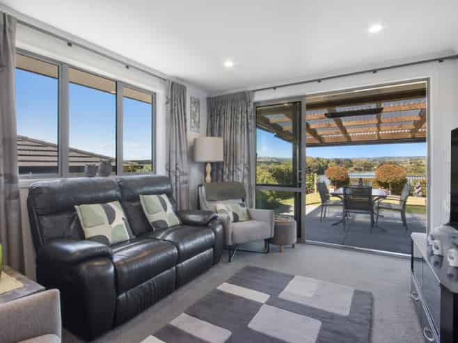 26/4 Greystone Place, Omokoroa