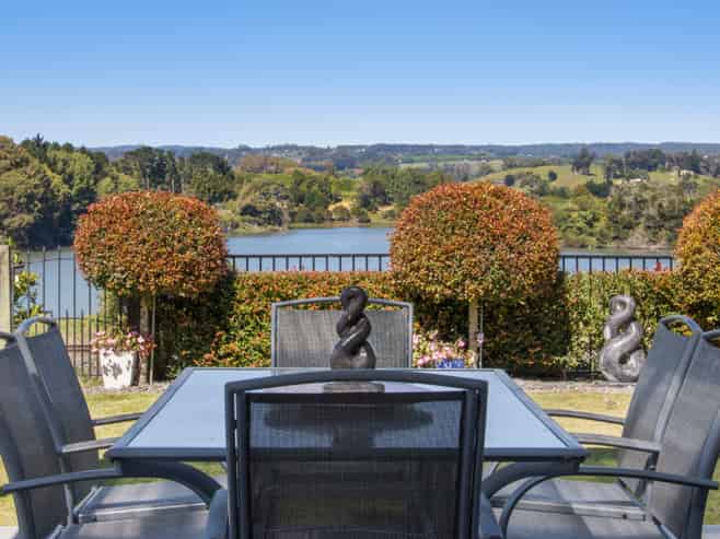 26/4 Greystone Place, Omokoroa