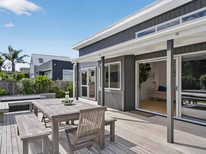 56 Seabreeze Road, Mangawhai Heads