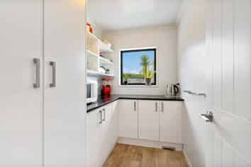 38 Jean Millington Lane, Maunu