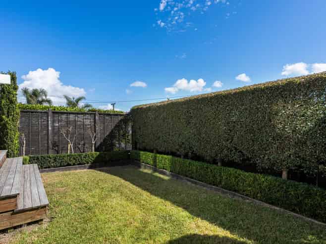 3/5 Renfrew Avenue, Sandringham