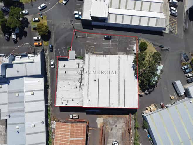 Warehouse with Extensive Office Space + Showroom