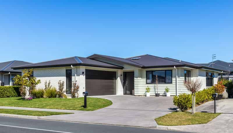 35 Noumea Drive, Rangatira Park