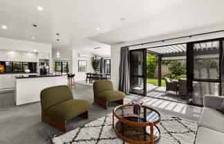 14 Arbuckle Road, Frimley